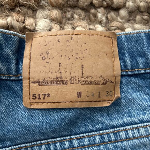 Vintage Women's Levi’s light wash 517 Bootcut Jeans – Made in USA – Size 34 - Picture 10 of 13